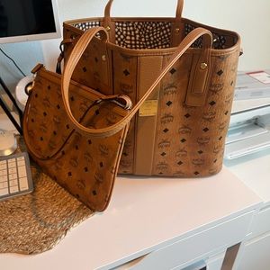 MCM reversible Liz tote